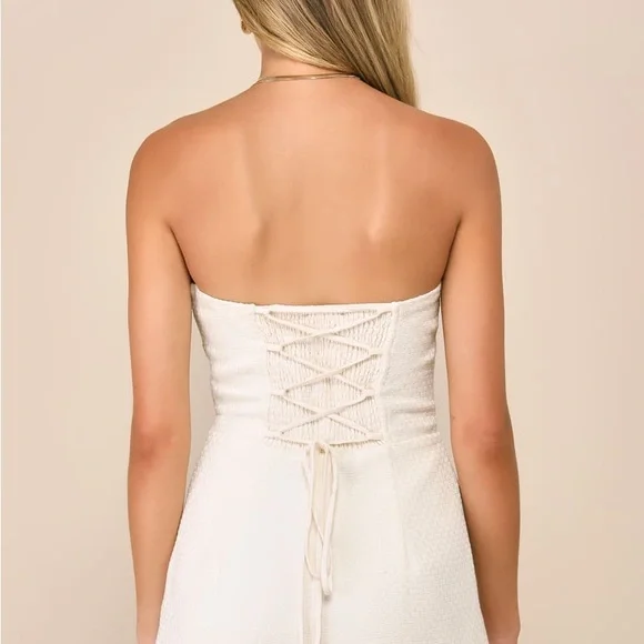 Lulus Expression Cream Jacquard Strapless Bustier Romper NWT Size Small - Picture 2 of 5